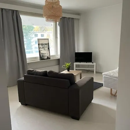 Spacious 2-bedroom For A Work Crew Or Family!