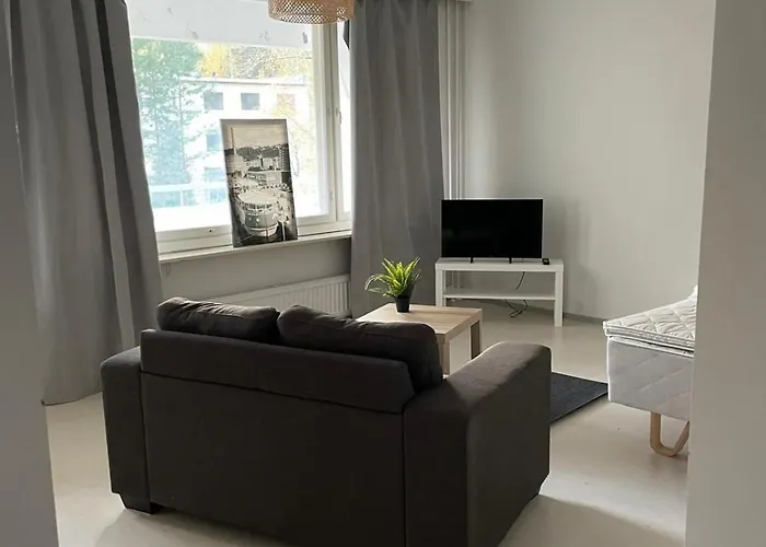 Spacious 2-bedroom For A Work Crew Or Family!